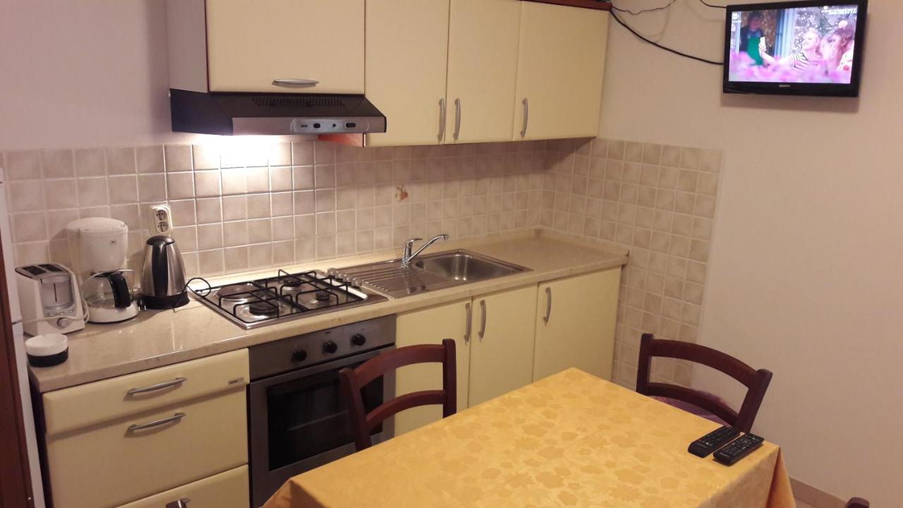 Apartment Radovan ポレッチ エクステリア 写真