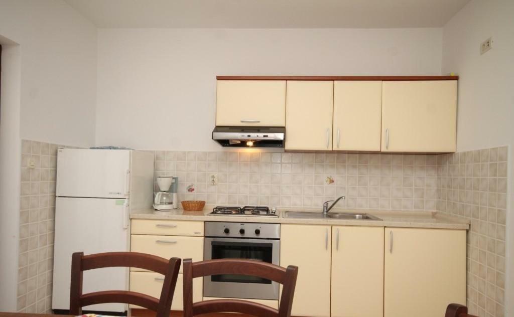 Apartment Radovan ポレッチ エクステリア 写真