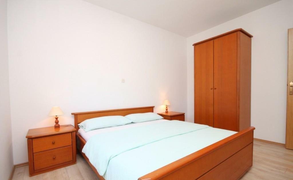Apartment Radovan ポレッチ エクステリア 写真